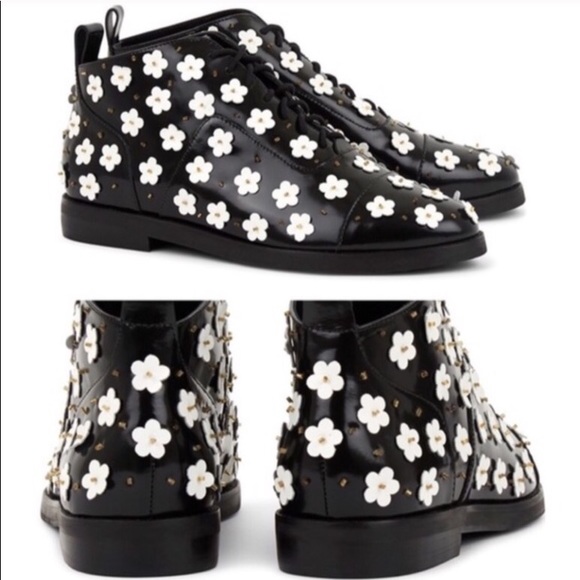 Black and White Floral Ankle Booties with Platform Soles - Picture 1 of 3